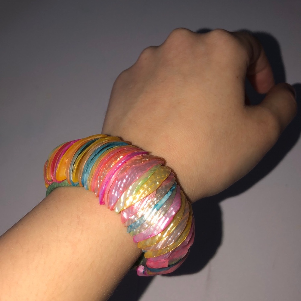 3/$20💫 seashell bracelet - Picture 2 of 2